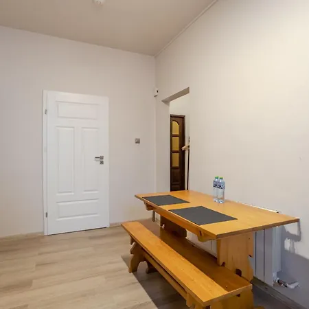 Apartment Time *